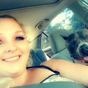 Meet your Posher, Hilarie